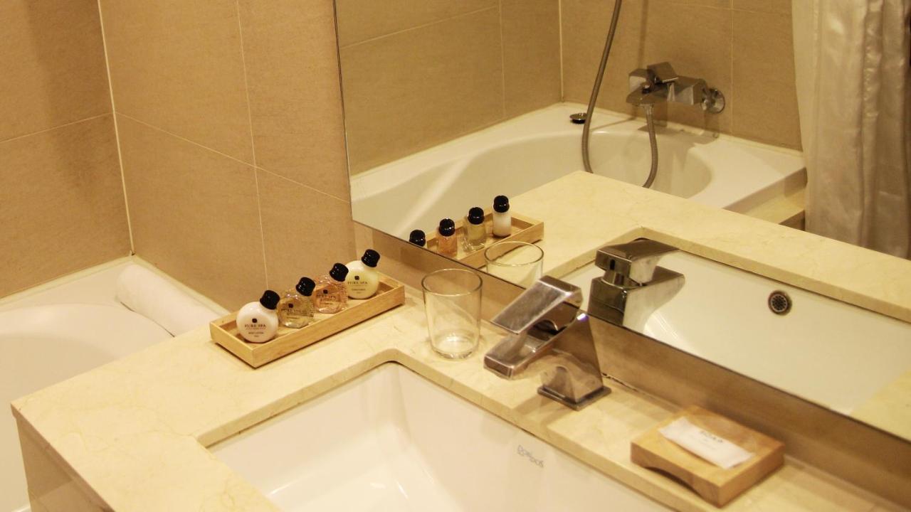 Mohenic Hotel Seoul Myeongdong Exterior photo