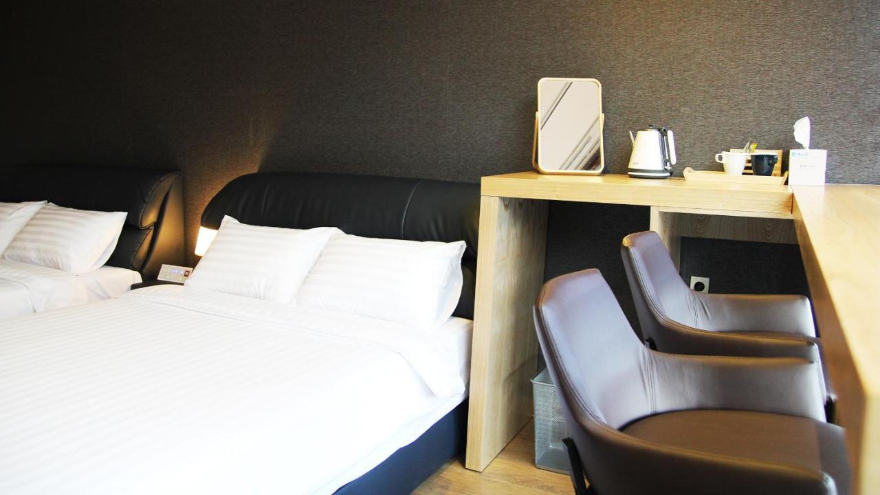 Mohenic Hotel Seoul Myeongdong Exterior photo