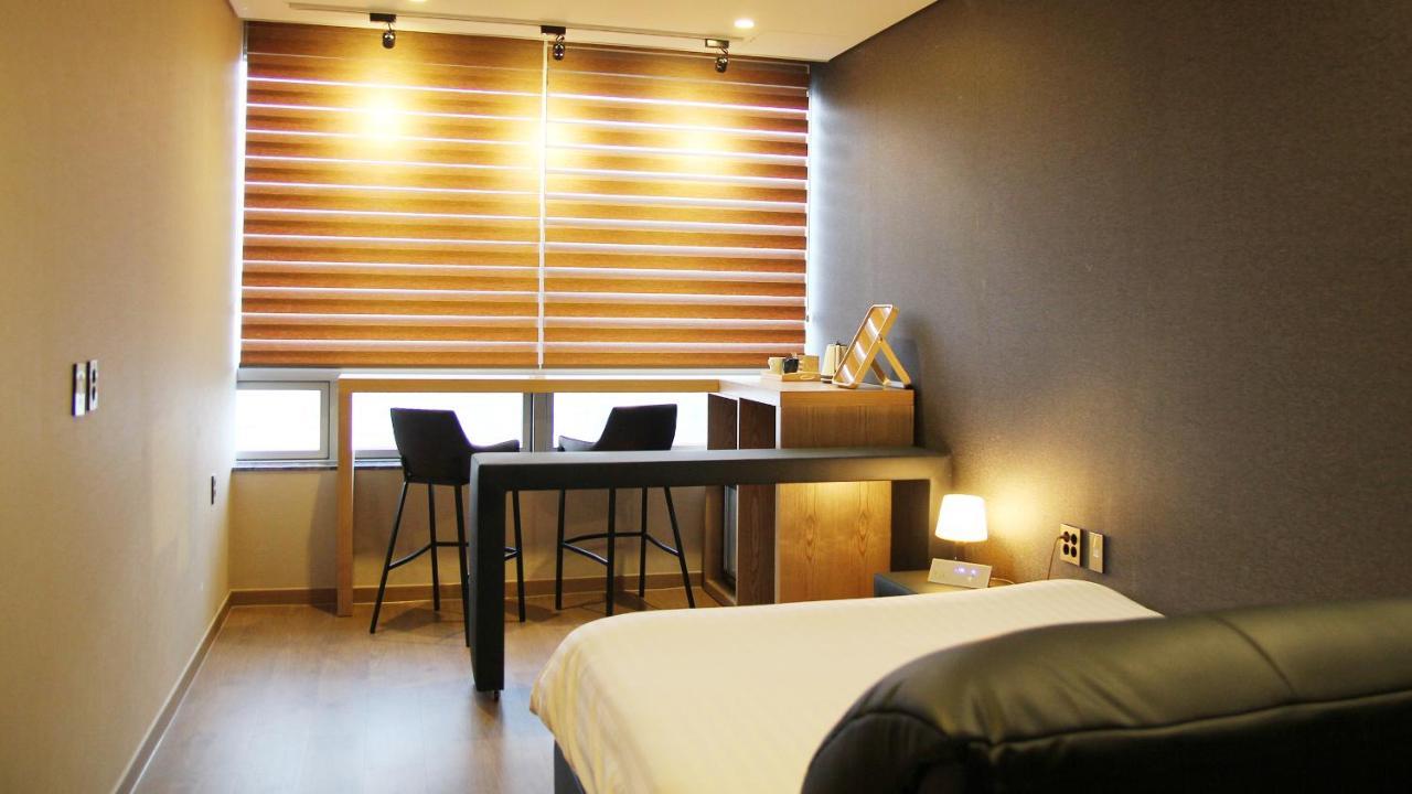 Mohenic Hotel Seoul Myeongdong Exterior photo